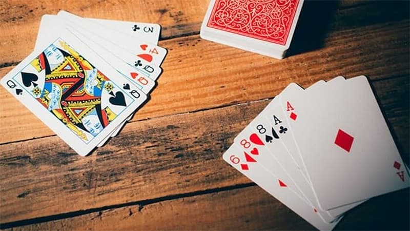 Mẹo chơi Phỏm ghi nhớ các quân bài đã đánh