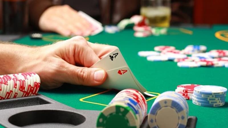 Các thuật ngữ Poker đặc biệt và mẹo sử dụng